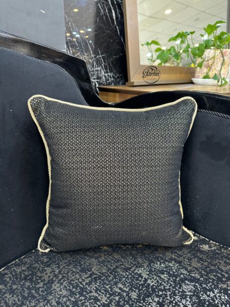 کوسن مربعی ماریتا ساده مشکی طلاییPINA40